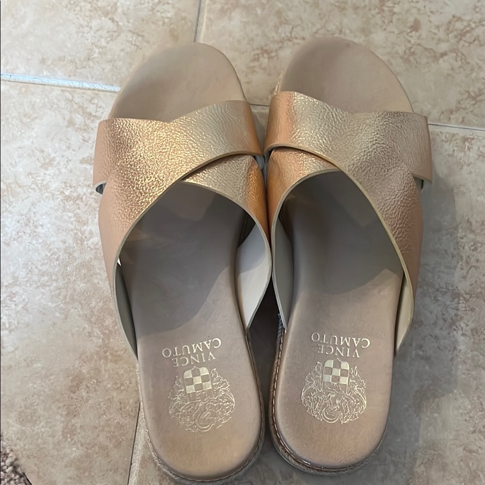 Vince Camuto slide sandals size 7.5